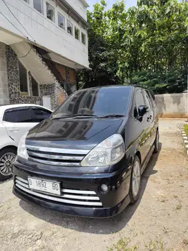 Nissan Serena 2011 Bensin