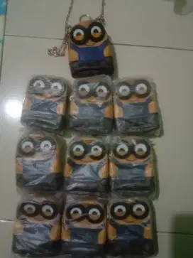 Tas slempang mainan carakter anak