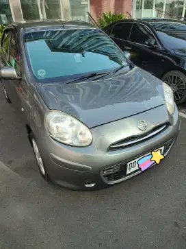 Nissan March 2012