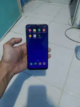 Jual HP Oppo F9 Pro
Spesifikasi:
- Jaringan: 4G LTE
- RAM/ROM: 4/128