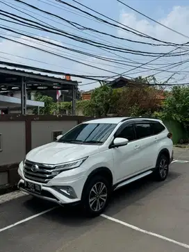 Daihatsu Terios R Deluxe 2021 tertinggi AT / rush