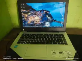 Laptop Axus 455Lab