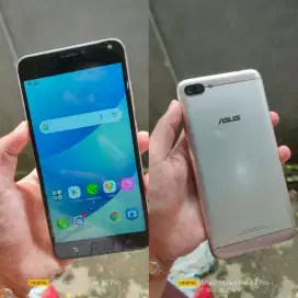 Asus zenfone 4 max