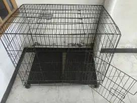 Kandang besi besar