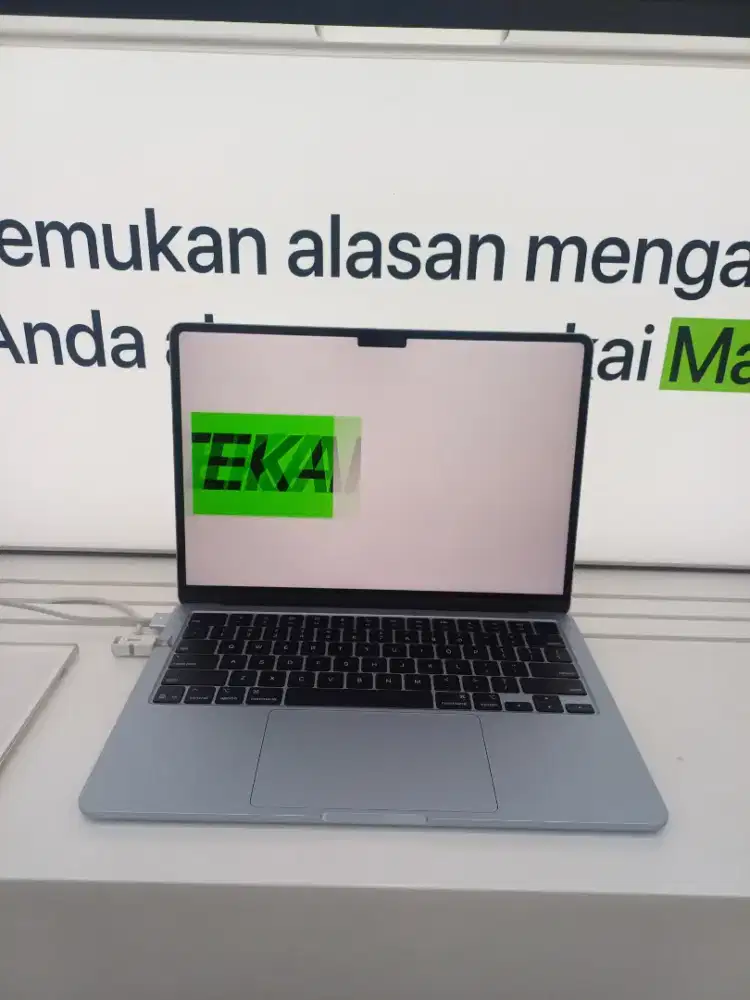 Promo cicilan Macebook Air M4 256 GB Bunga 0% Fre 2x cicilan