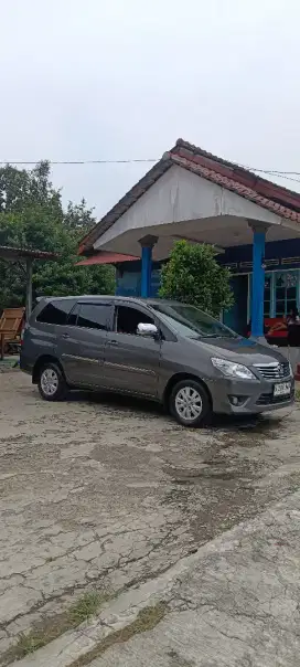 Kijang Innova G 2.5 Diesel TH.2013 Manual