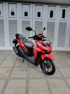 Bissmillah dijual motor Honda Vario LED new 125cc 2020 istimewa