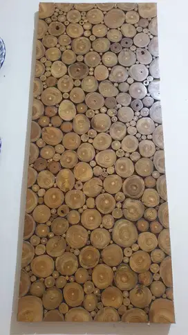Hiasan dinding kayu jati