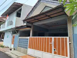 Dijual cepat rumah bonus kontrakan di harapan kita karawaci