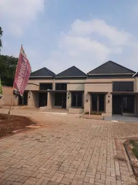 Ready stok siap huni rumah cluster 500jt an dekat Tol Cimanggis