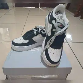 Ori Nike Air Force 1 LV8 1 (GS) uk Eur 36.5 (23.5 cm)