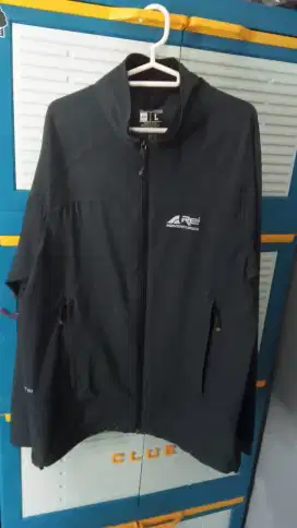 Jaket rei softshell