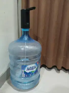Dijual Cepat Botol Galon Kosong + Pompa Galon Elektrik