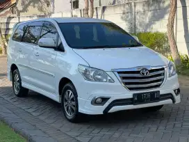 Kijang innova V lux bensin matic