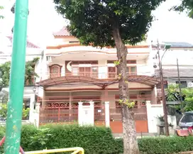 Rumah Asri di Jl Anggrek Garuda V Kemanggisan Jakarta Barat