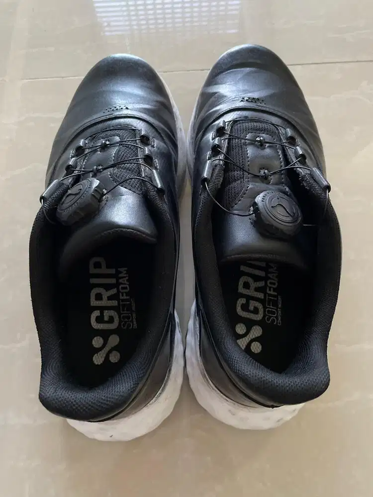 Sepatu golf Puma & Mizuno