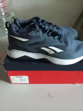 jual sepatu reebok barang baru masih bagus