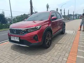 Honda WR-V RS non sengsing 2023 KM 7000 rb  merah