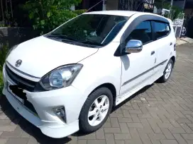 Mobil Agya 2014