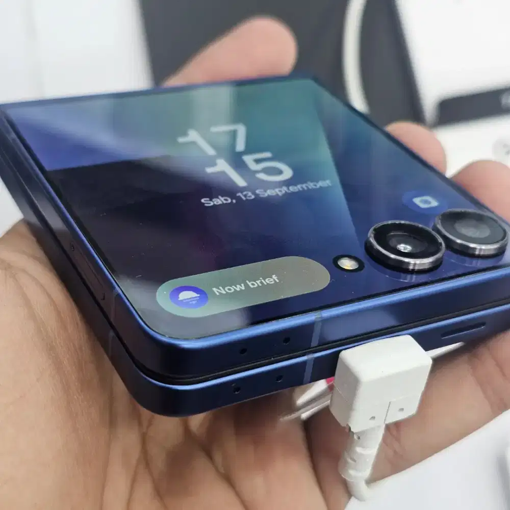 SAMSUNG GALAXY Z FLIP7 12/512