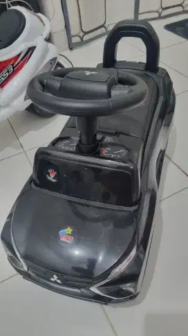 Mainan Anak - Mobil aki Merk PMB & Motoran dorong merk SHP