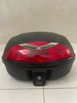 Box Kappa 42 Ltr + Breket untuk Nmax Old