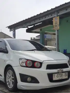Chevrolet aveo 2013 matic mint condition