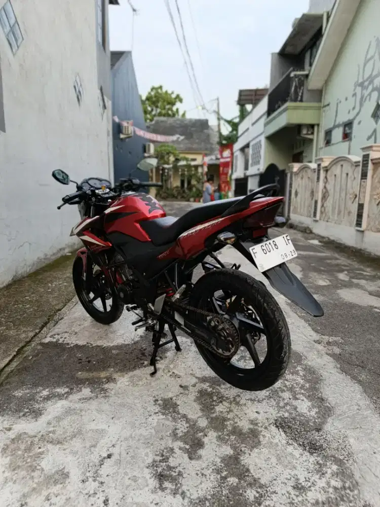 Honda CB150R tahun 2014 Gress