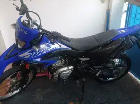 Motor yamaha WR 155