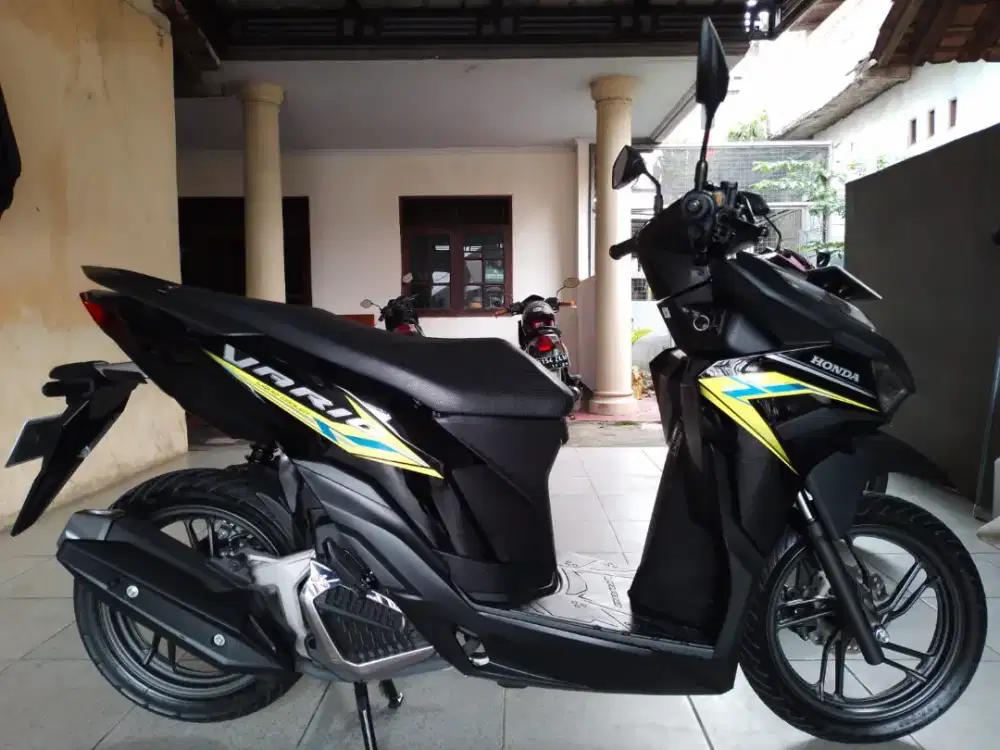 HONDA VARIO 125 CBS 2024 KM 4000 KONDISI SANGAT BAGUS