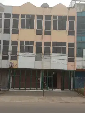 JARANG ADA Ruko Gandeng Siap Huni di Raya Serpong Tangerang Selatan