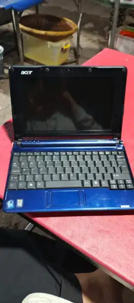 note book Acer aspire one model zg5,