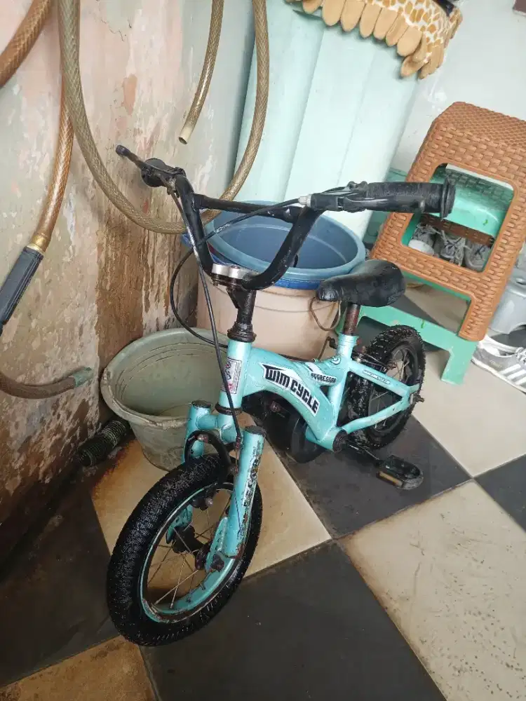 Sepeda kecil wim cycle