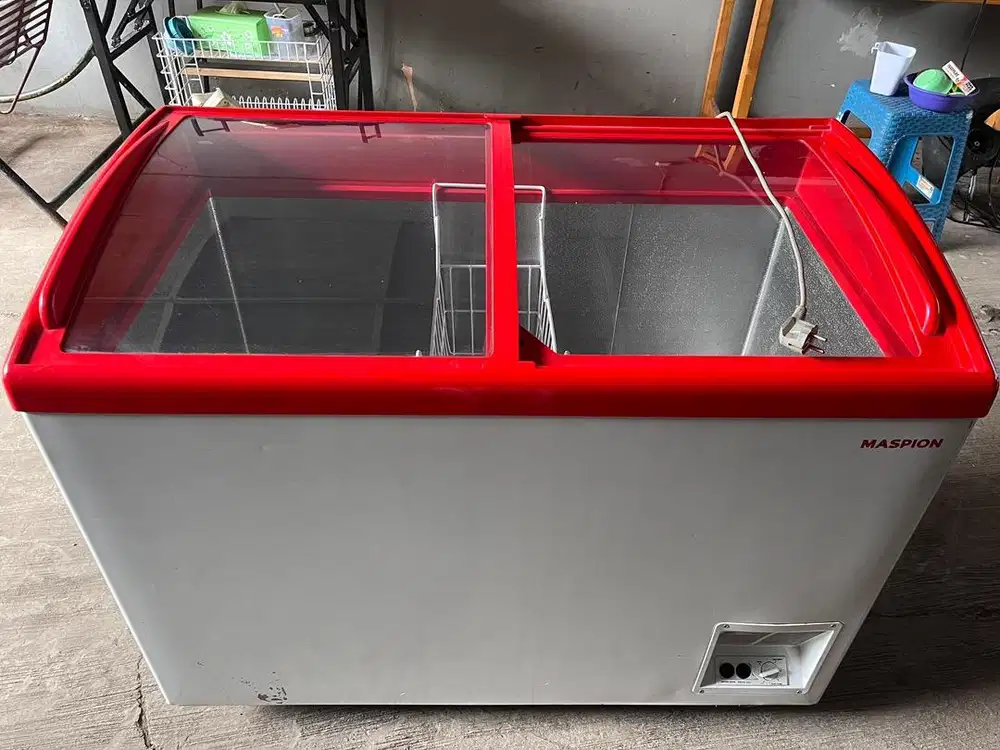 Freezer Maspion UFH 300 C