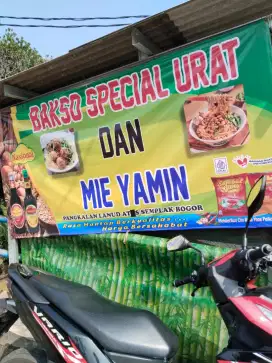 Kami membutuhkan tenaga penjual bakso dan nyetak bakso yg handal prmn