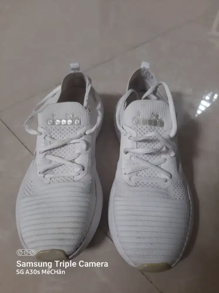 Sepatu Diadora Diadora