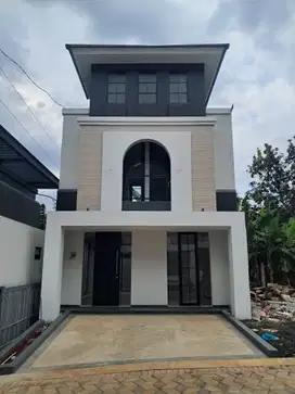 RUMAH READY MEWAH DUA LANTAI BEBAS BANJIR DI CLUSTER PUDAK PAYUNG