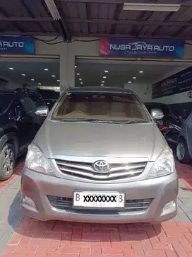 Innova V DIESEL At th  2009