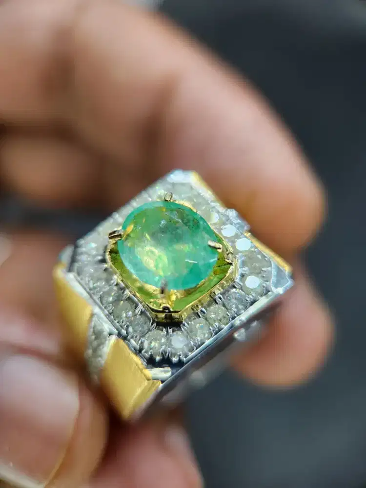 Cincin berlian zambrut