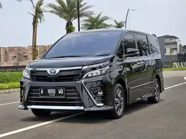 Toyota Voxy 2.0 Matic 2021 Bensin Hitam Metalik Super Sangat Mulus