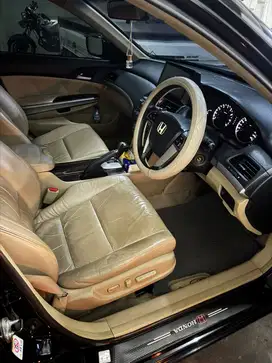 Honda Accord 2010 Bensin