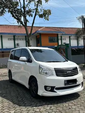 Jual nav1 2013 toyota low km