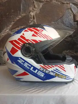Helm Full Face Zeus
