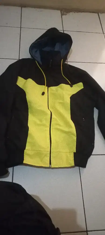 sweter    ukuran L
