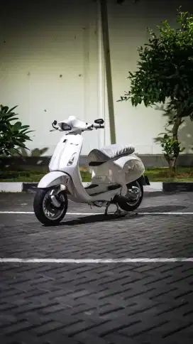 VESPA SPRINT 150 3V 2015 PERFECT CONDITION