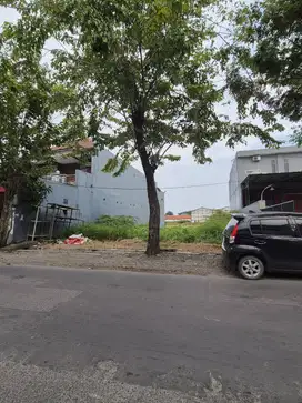 Dijual Tanah di Jalan Raya Made Sambikerep