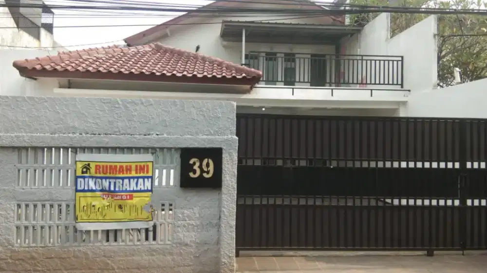 RUMAH/KANTOR  CIPETE 2 LANTAI LOKASI STRATEGIS (CIPETE KEMANG JAKSEL)