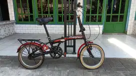 Lipat Evergeen Uk 12 ger single