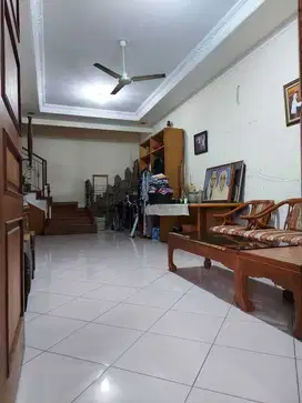 Dijual Hunian Nyaman & Asri 3 Lantai di Kayu Putih Jakarta Timur
