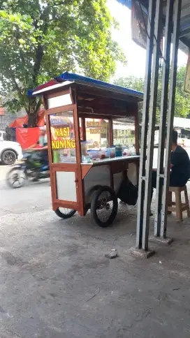 Franchise Usaha Nasi Kuning Kekinian